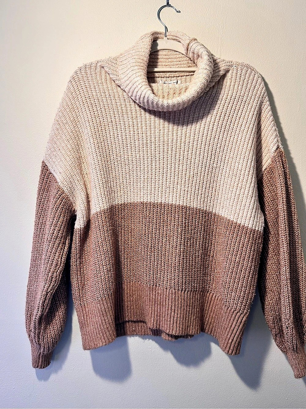 American Eagle Color Block Cowl Neck Sweater in oatmeal & Brown size small